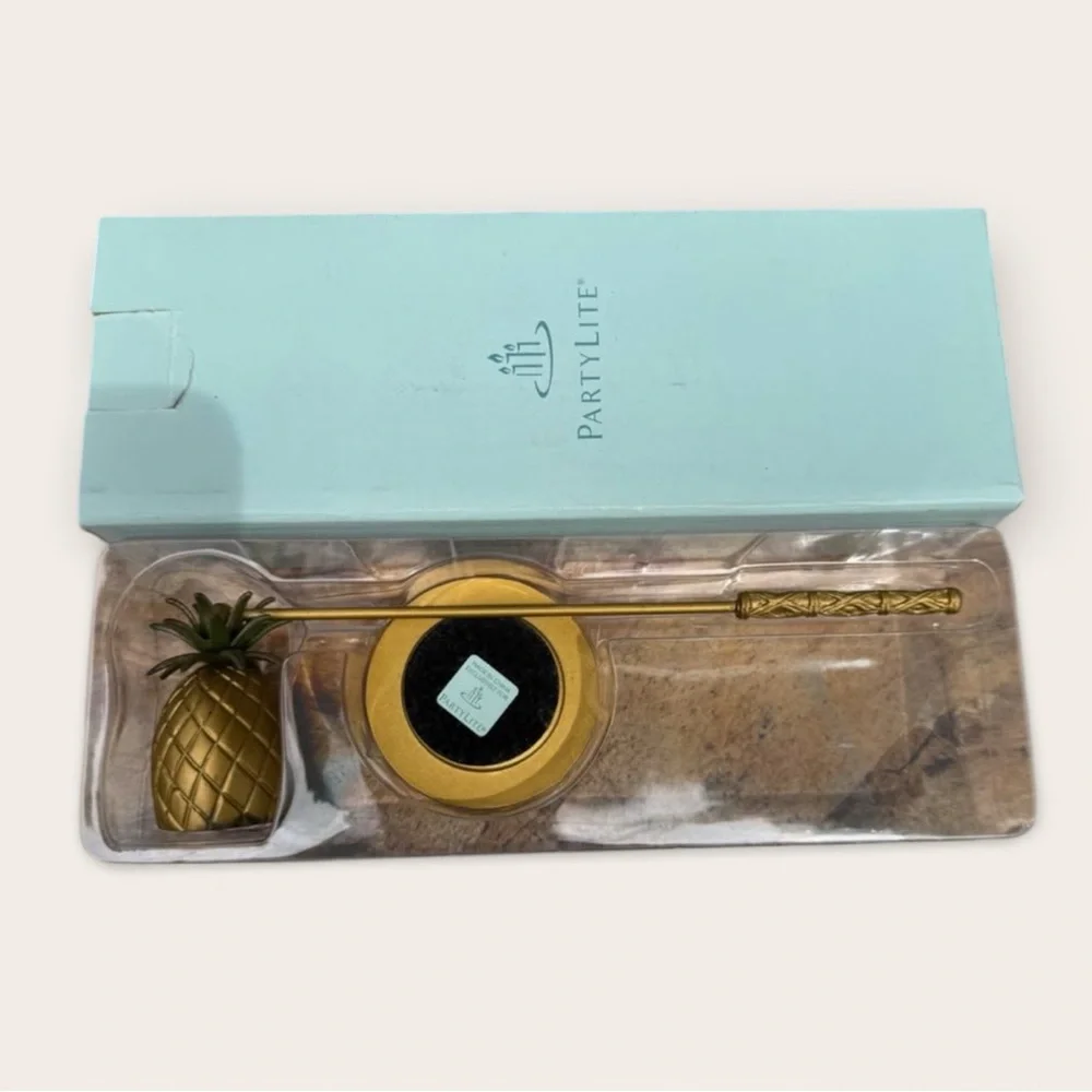 Pineapple Party Lite Candle Snuffer with tray - Picture 2 of 2